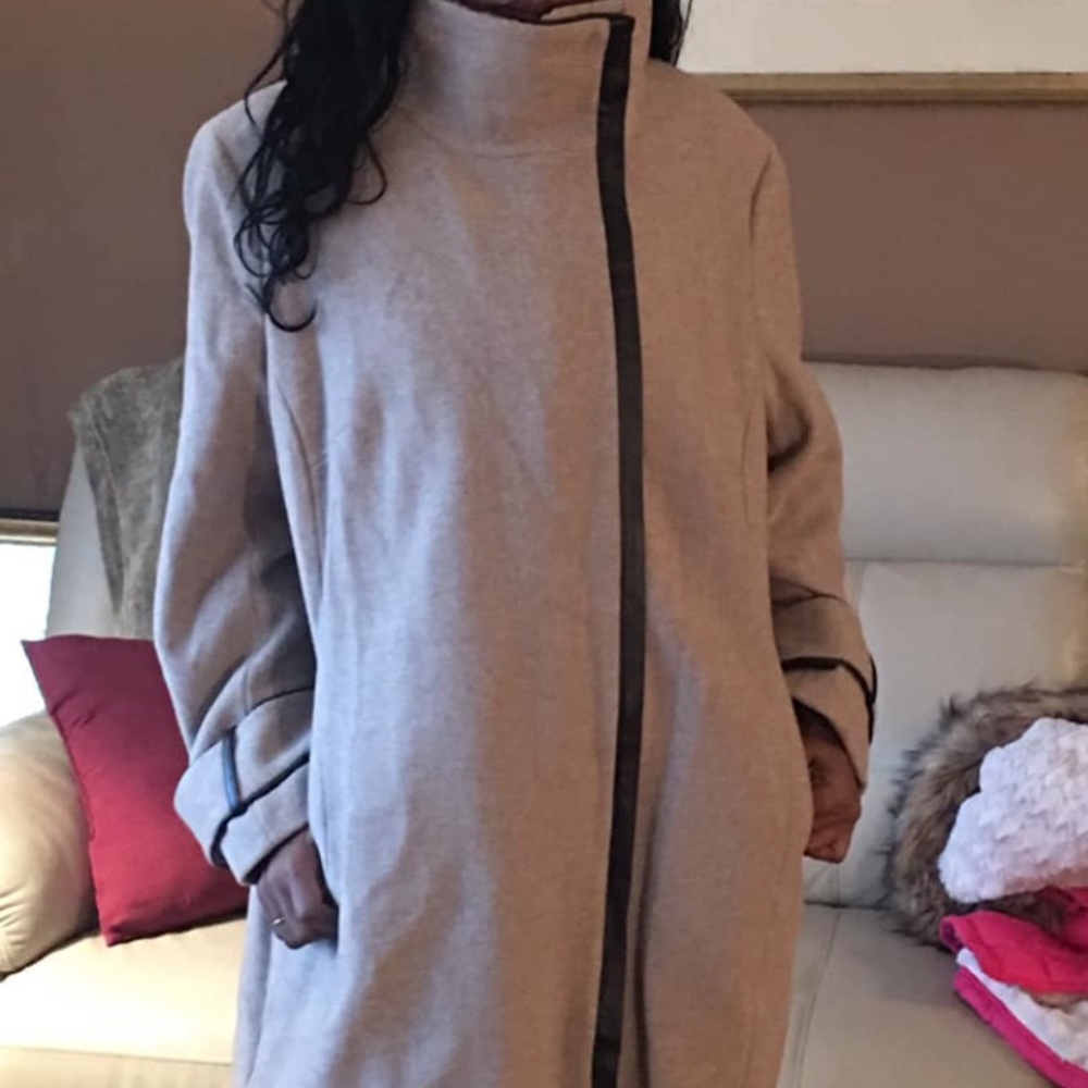 Ladies wool coat